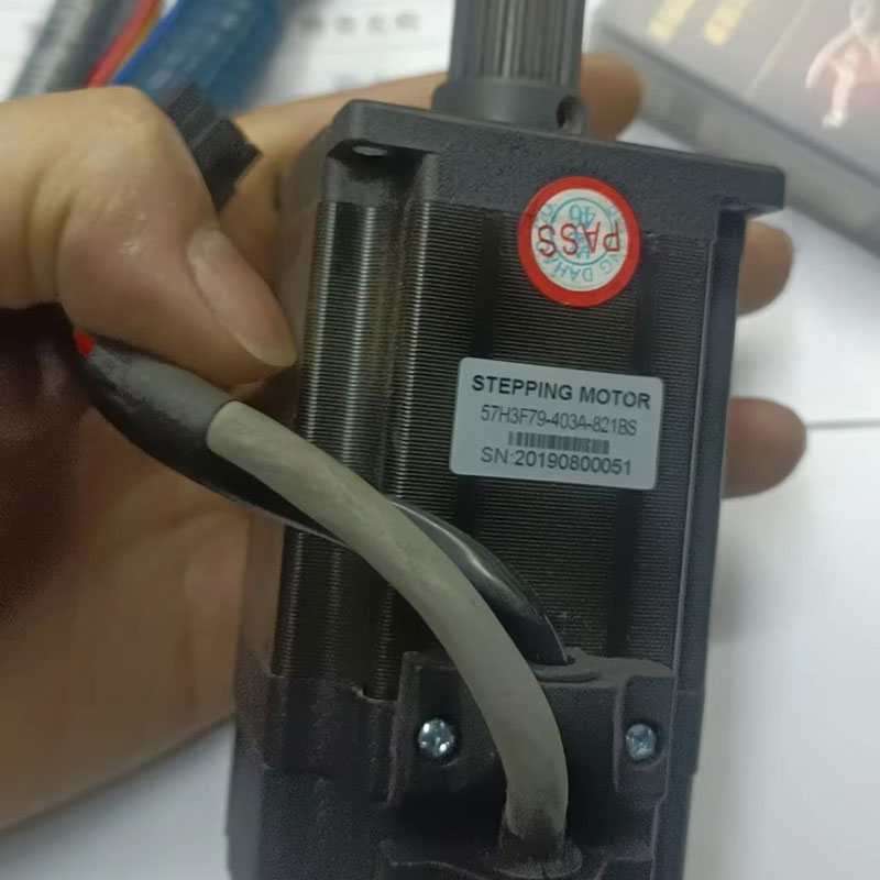 DAHAO motor 57H3F79-403A-821BS lukket bue A15 X Axis kinesisk embroidering maskin EDH03-57H3F79-403A-821BS
